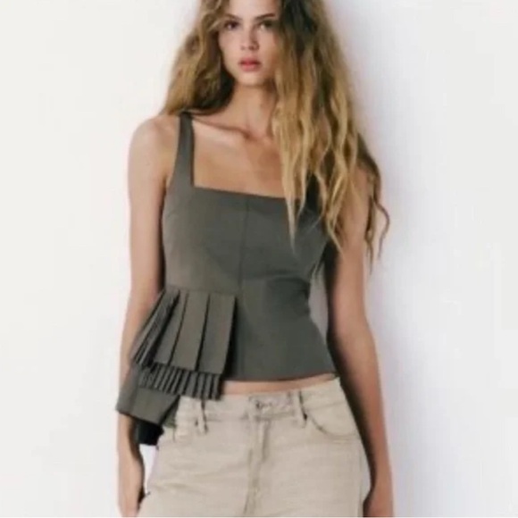 NWT Zara Asymmetric Ruffle Pleated Top As Seen on TV - Picture 1 of 7